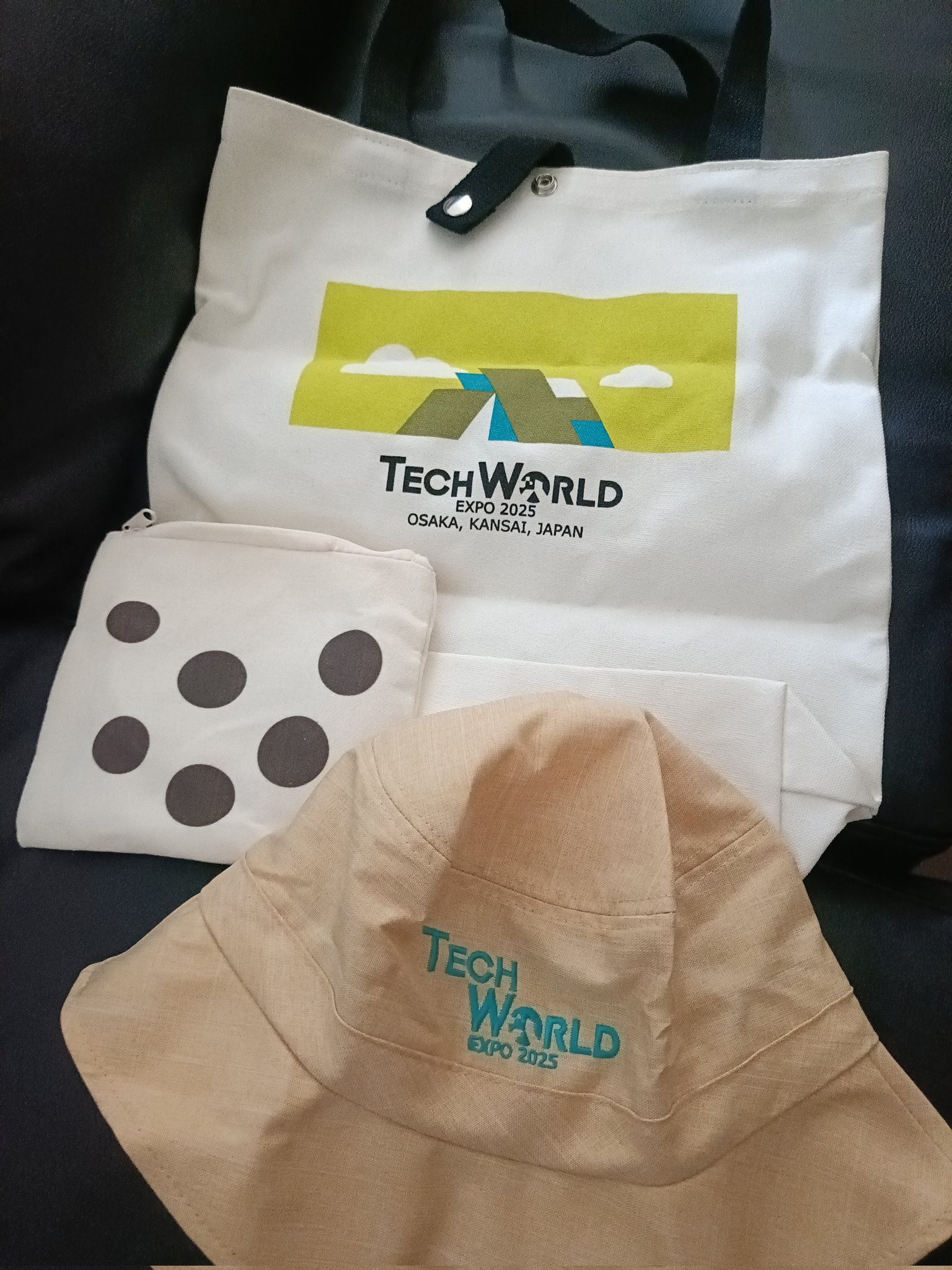 し*い様 TECH WORLD/テックワールド 万博 ピンバッジ トートバッグ し*い様 TECH WORLD/テックワールド 万博 ピンバッジ トート