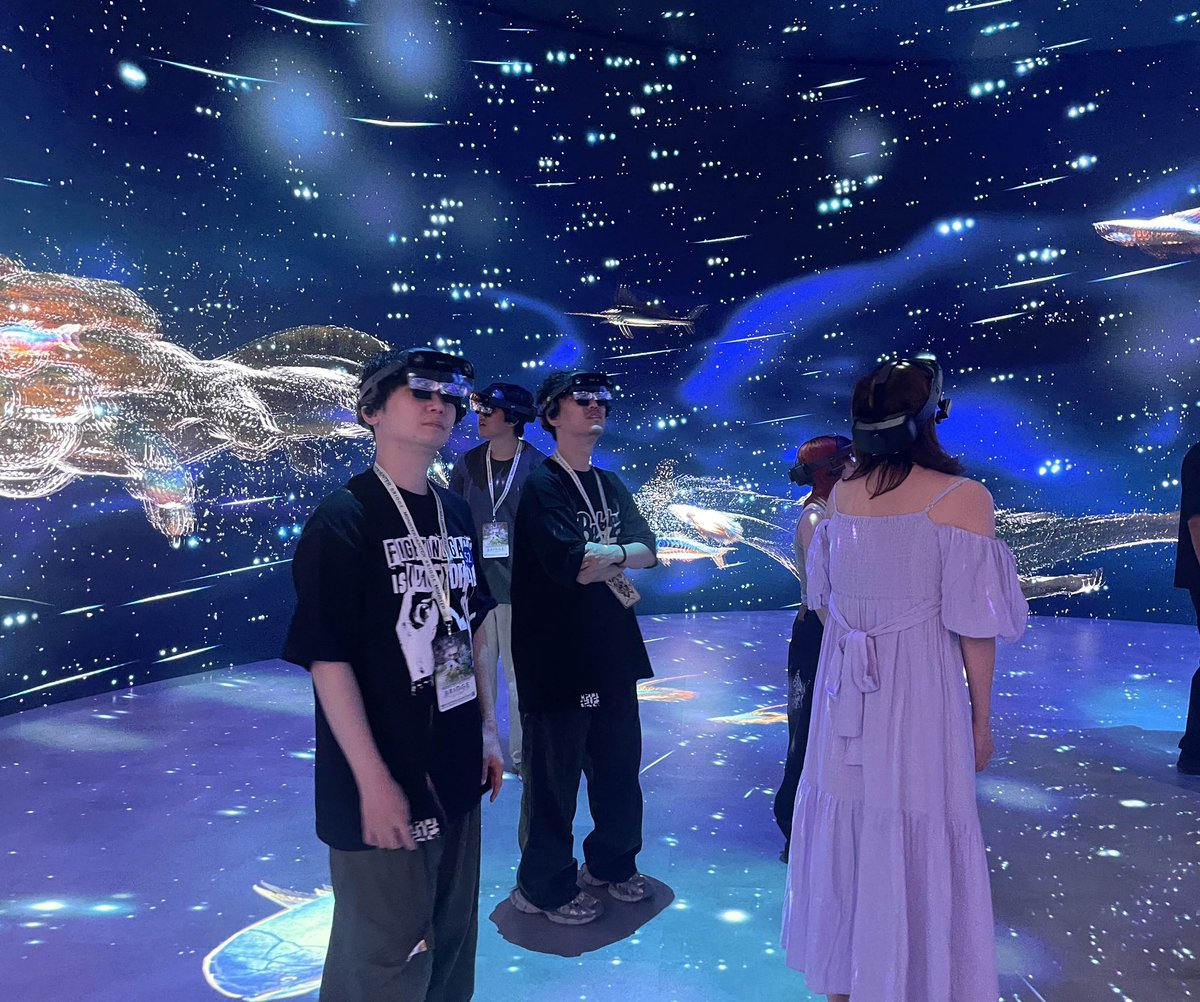 DONPISHA22's tweet image. モンハンブリッジ体験時に撮影してもろたもの!
石をみんなで投げたんだけど、目の前の布団ちゃんの後頭部を直接手でぶん殴って気絶させないかドキドキしながら投げてた