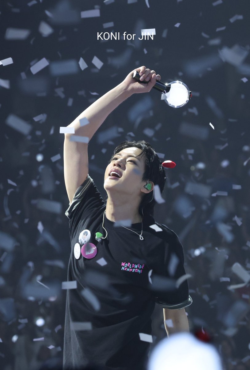 btsforever1207's tweet image. 250723 Dallas day2 preview
#๋ฐฉํ์๋
๋จ์ง #JIN #์ง #Jin_Echo #RUNSEOKJIN_epTOUR_Dallas #RUNSEOKJIN_epTOUR_Dallas_DAY2