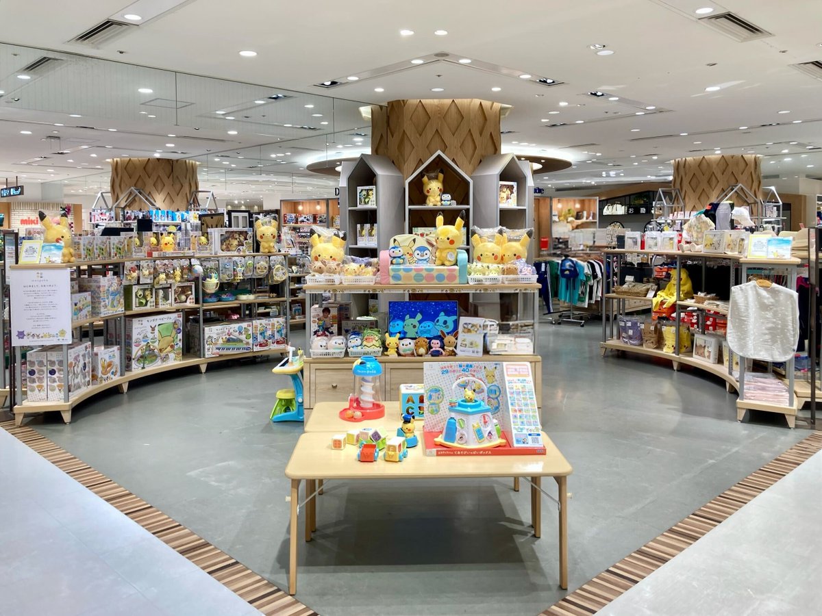 monpoke_jp's tweet image. \monpoké POPUP SHOP 開催中✨/
会場にはおもちゃの試遊コーナーがあるほか、ショートアニメも放映🌟
新宿高島屋 9階 特設会場にて、8月5日(火)まで開催中です!
#モンポケ #ポケモン