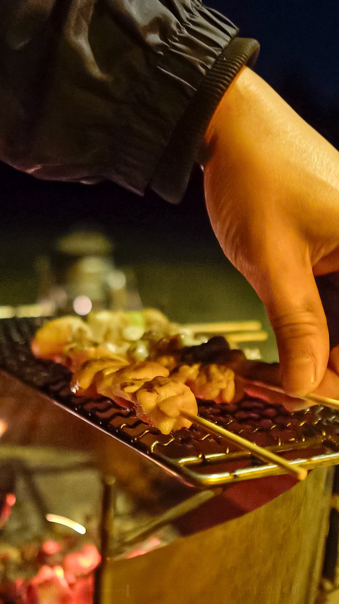 ソロキャンする夢を見ました🏕️🏍️
行きてぇ、、

毎日暑いですねぇ
おかげで体重-7キロに成功しまして🥹

エレベーターとかなるべく使わず、普段から歩きまくって、脳も体もリフレッシュしとります

そんなこんなで、仕事にヤられてますが
オイラは元気です。夏バテしないようにしなければ！

#焼き鳥