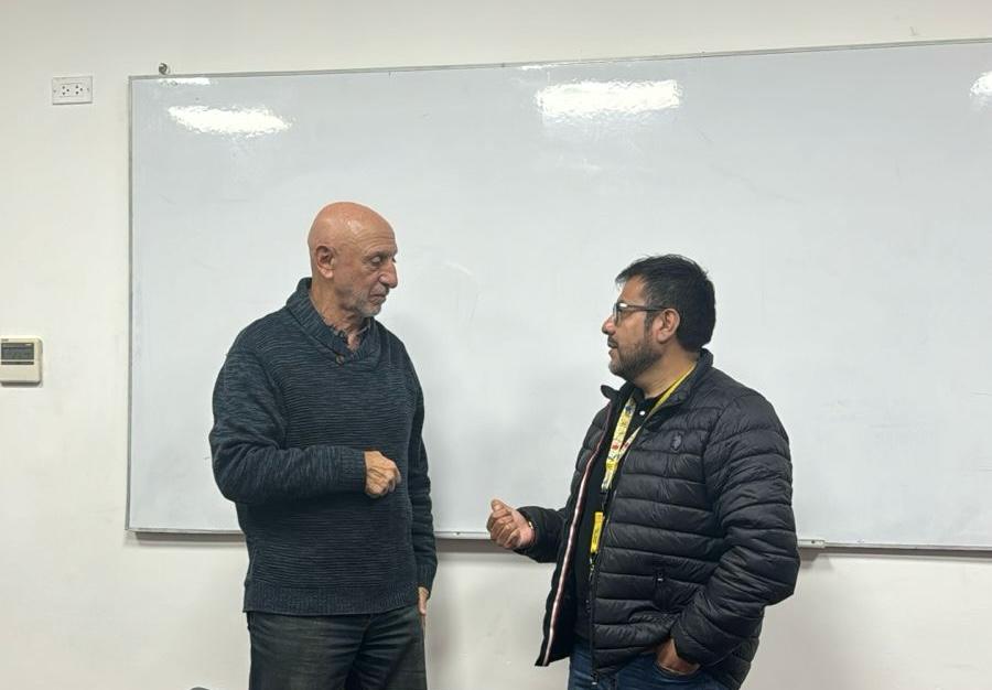 NicolasLucar's tweet image. Los congresistas Cueto y Zevallos en el local de Podemos durante la reunión de las bancadas que buscan un acuerdo más allá de las diferencias. Se vienen cambios en el Congreso