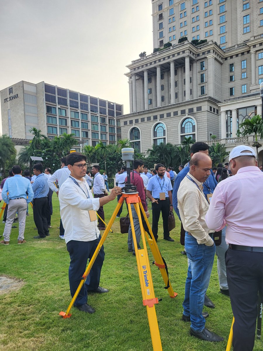Er_Dandapat's tweet photo. Hands-on Training...
@AllTerra_India
#GeoSnapChallange #TrimbleExpress2025
#3DMapper #GisProfessional #CivilEngineer #MechanicalEngineer https://t.co/jEkkzFOHk0