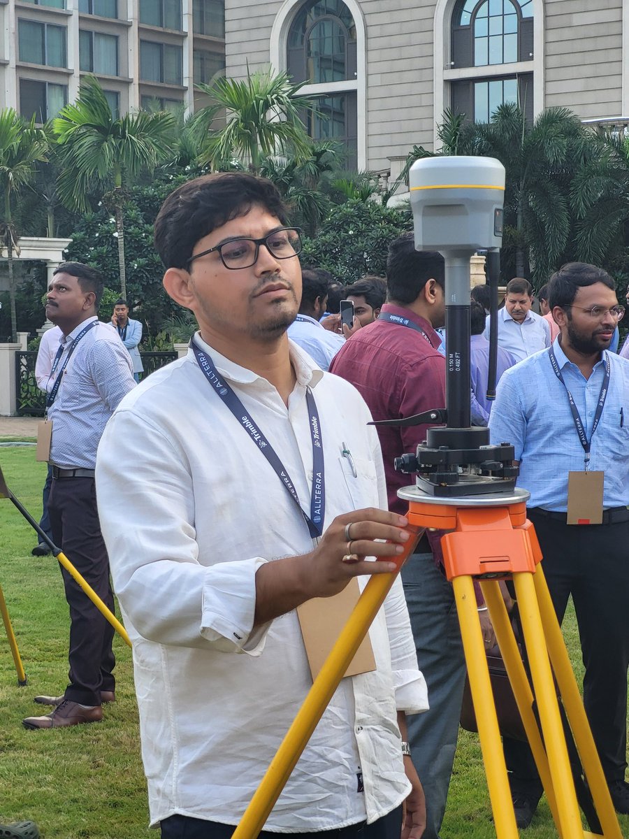 Hands-on Training...
<a href="/AllTerra_India/">AllTerra India</a>
#GeoSnapChallange #TrimbleExpress2025 
#3DMapper #GisProfessional #CivilEngineer #MechanicalEngineer