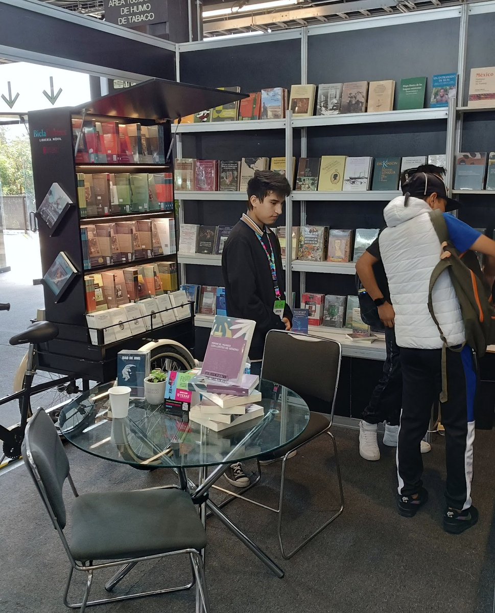 LibrosColmex's tweet image. 🤯 ¡Falta muy poco para la VII #FILUNI! 📚 Presentaciones, conversatorios, novedades de editoriales nacionales, internacionales, muestras de cine, talleres y exposiciones culturales, entre muchas otras actividades. 🗓️ ¡Aparta las fechas! Nos vemos del 26 al 31 de agosto.
