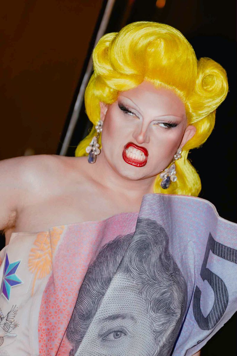 Lazy Susan tweet media