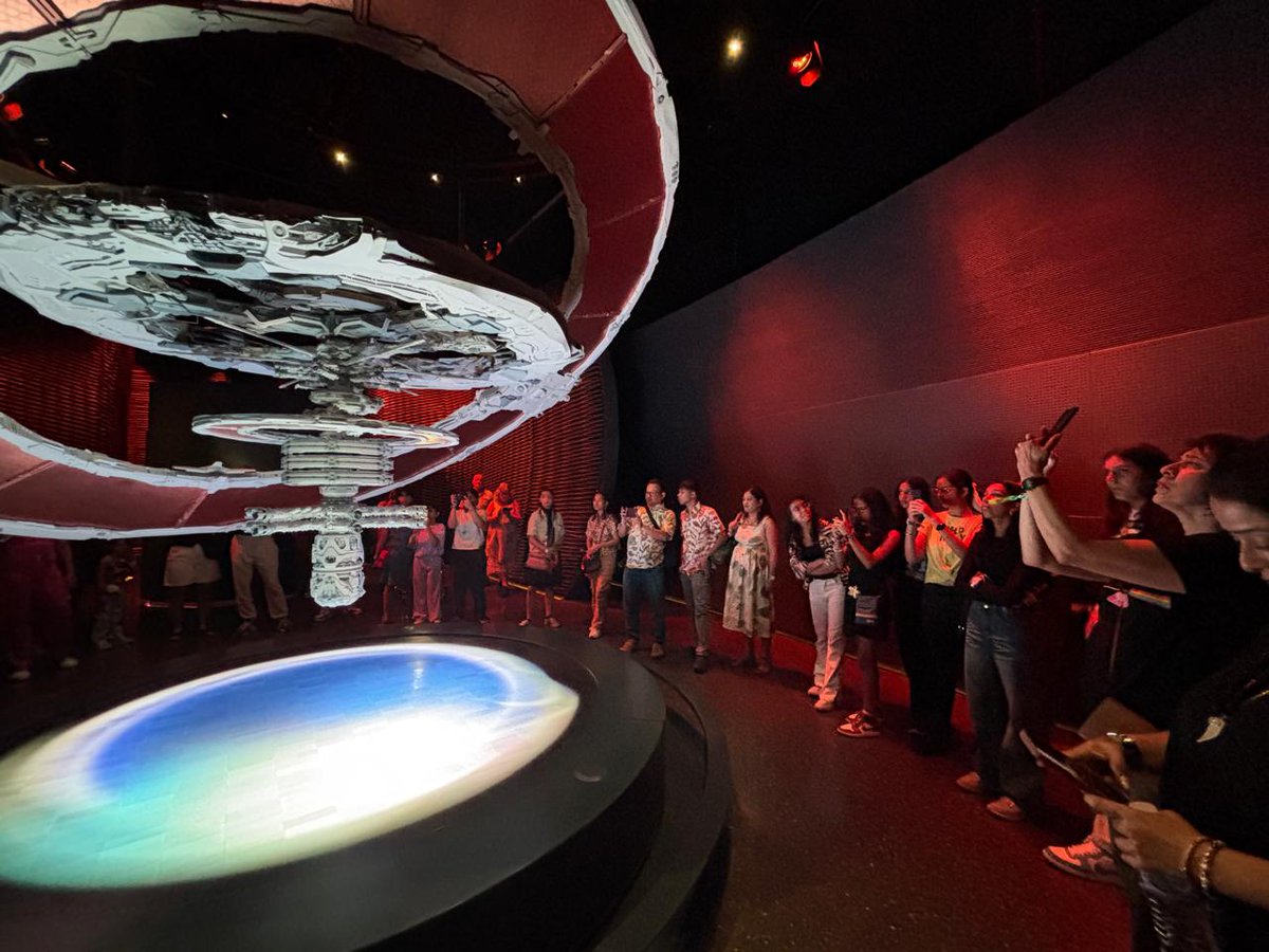udbhavgwl's tweet photo. The future museum is a experience worth it .#Dubai #futuremuseum #teamindia https://t.co/j2RRvUQb2K