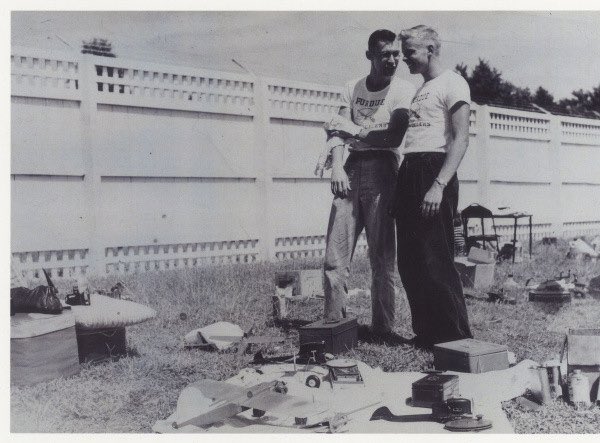 blach310's tweet image. I found this so cool that I had to share it. I was chatting with a fraternity brother from Purdue. He sent me this picture. This is his grandfather at the Purdue airport with Neil Armstrong. I think that’s pretty darn cool.