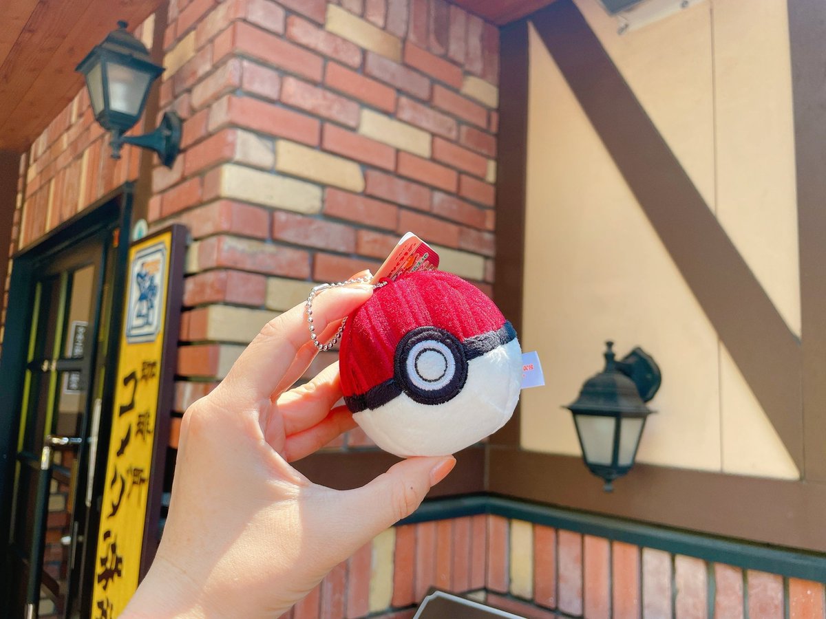 コメダ珈琲店×ポケモンソファー柄モンスターボール3個セット コメダ珈琲店×ポケモンソファー柄モンスターボール3個セット 無事