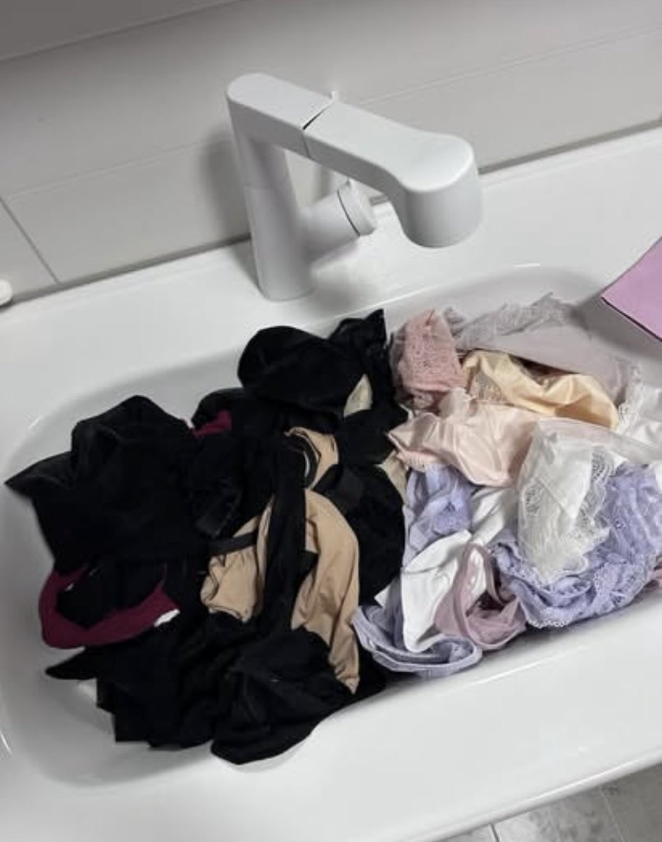 sicca✨ tweet media