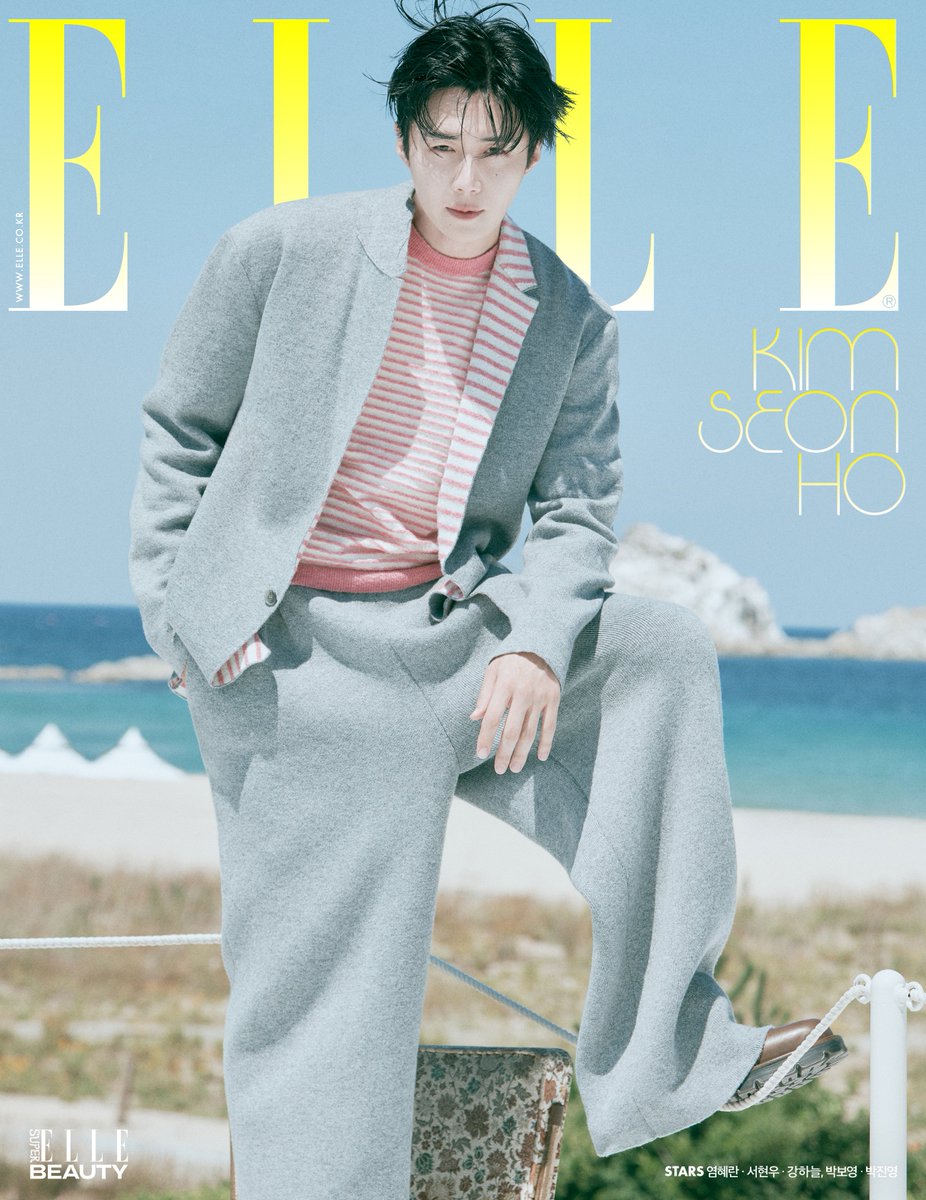 TOWER_KPop's tweet image. 📗海外書籍📗
8/29(金)発売予定
ELLE KOREA 2025年8月号
カバーには #キム・ソンホ が登場🫶
全2パターンでご予約受付中❣️❣️
ご予約はコチラから👀👇
tower.jp/search/advance…
#김선호
#金宣虎
#キムソンホ
#KIM_SEONHO
#KIMSEONHO
@kimseonho_jp
