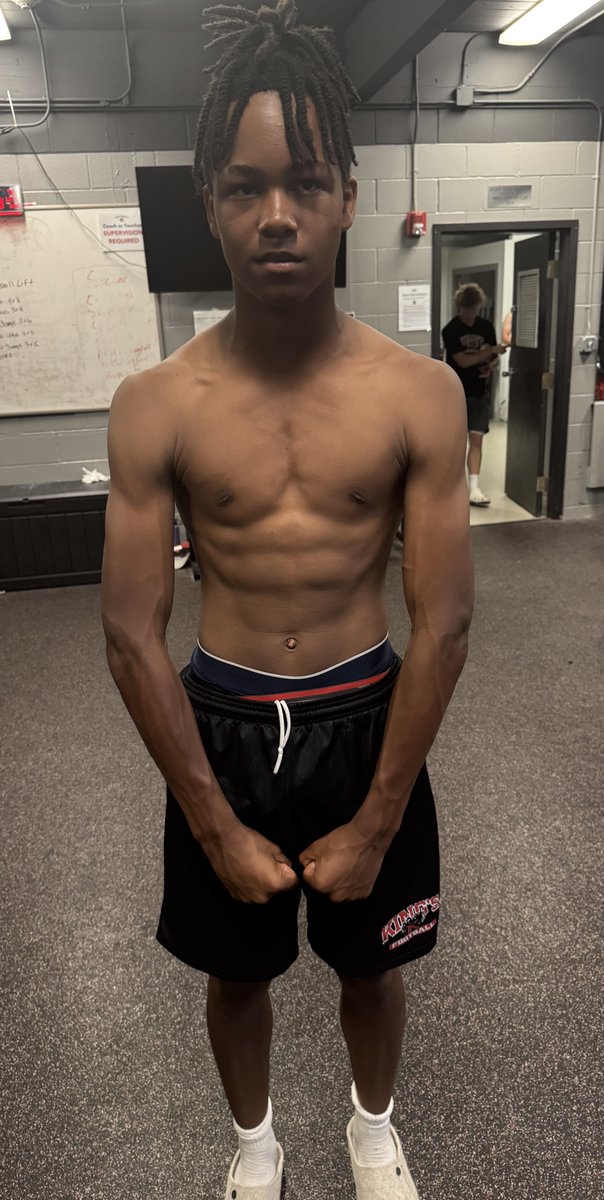 jimshapiro's tweet image. From this to this. Oh to be 15 years old with no body fat.
I’m looking forward to Kai’s freshmen year to see what he can do on and off the field.
No matter what. I’m already proud of you son.