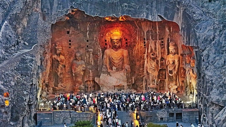 HenanPlus's tweet photo. "Psst… The Ultimate #Luoyang #Grottoes Easter Egg!" 🤫✨
As a #Henan native, even I didn’t know these hidden #gems—around Longmen Grottoes, a constellation of "mini-Longmens" awaits!
🗿 🚗 Treasure Hunt Guide: #Drive along the Yi River to unearth this "grotto blind box" chain! https://t.co/0tv3WKeAIM