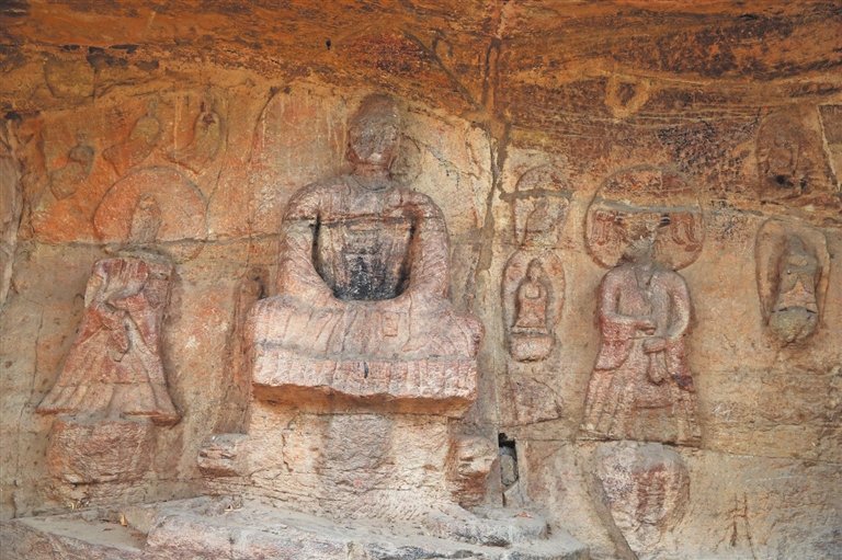 HenanPlus's tweet photo. "Psst… The Ultimate #Luoyang #Grottoes Easter Egg!" 🤫✨
As a #Henan native, even I didn’t know these hidden #gems—around Longmen Grottoes, a constellation of "mini-Longmens" awaits!
🗿 🚗 Treasure Hunt Guide: #Drive along the Yi River to unearth this "grotto blind box" chain! https://t.co/0tv3WKeAIM