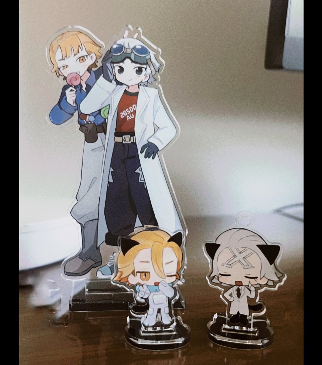 mmqqrrs's tweet image. 個人用に作った🇺🇸アクリルグッズ届いた♪