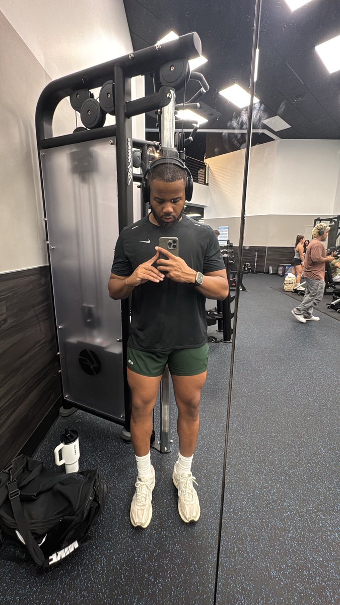 mr. bigs tweet media