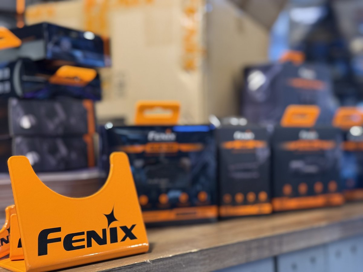 TRAILARMS's tweet image. 【FENIX 新製品、取り扱いスタート】

性能も見た目も気になるやつ、揃ってます！

実際に使ってみたレビューも、近々アップ予定なので
気になる方は要チェック📸✨

まずは店頭で現物をお確かめください🔥
TRAIL ARMSにて展開中！

📍北海道石狩市花畔178-44
🔗 trailarms.com

#FENIX