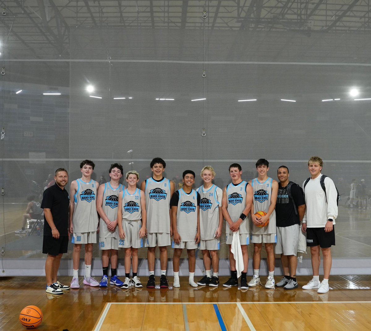 UtahHardKnox's tweet image. GREAT year for our 15-17U teams 🔥 Loved playing @RL_Hoops ‼️ 17U finishes 3rd. #HKALLDAY
