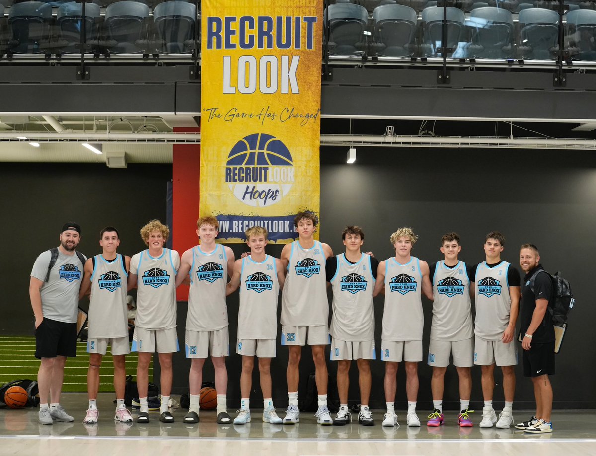 UtahHardKnox's tweet image. GREAT year for our 15-17U teams 🔥 Loved playing @RL_Hoops ‼️ 17U finishes 3rd. #HKALLDAY