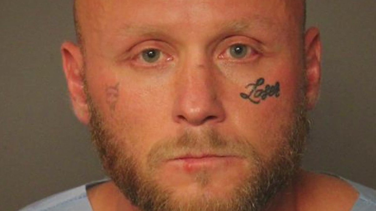 chrisvanderveen's tweet image. Tonight on 9News at 10
Years before police say Ricky Lee Roybal Smith killed 2 in Aurora…while on parole…
…police believe he murdered a woman in Englewood…
…while on parole.
So what happened? And what was missed.
A 9News exclusive in 30 minutes
