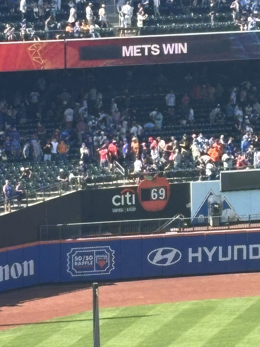 Princess Gefilte Fish tweet media