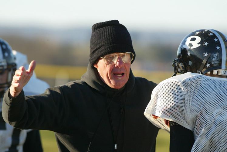 BHCSports's tweet image. Radford coach Norman Lineburg passed away last week and during his tenure leading the Bobcats his teams had some classic postseason battles with area squads.
Like that 3-2 Region IV, Division 3 playoff win over Gate City on a frigid Friday night in 1987.
heraldcourier.com/sports/high-sc…