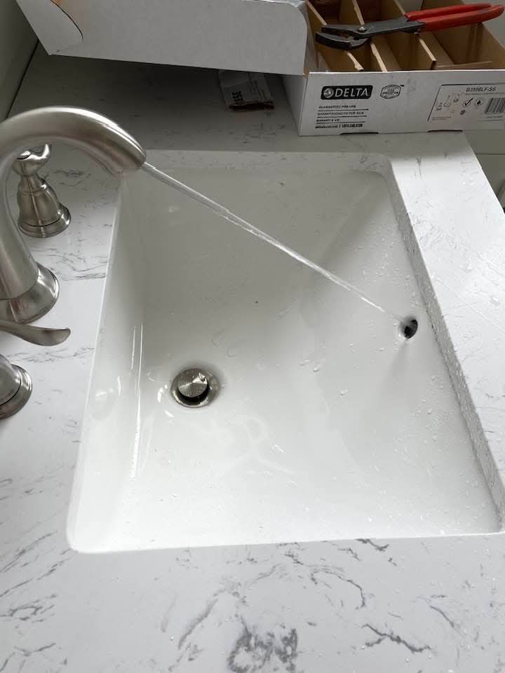 PlumberAlberta's tweet image. Rofl, saw on a plumbing page.

This can&apos;t be real 🤣🤔🧐