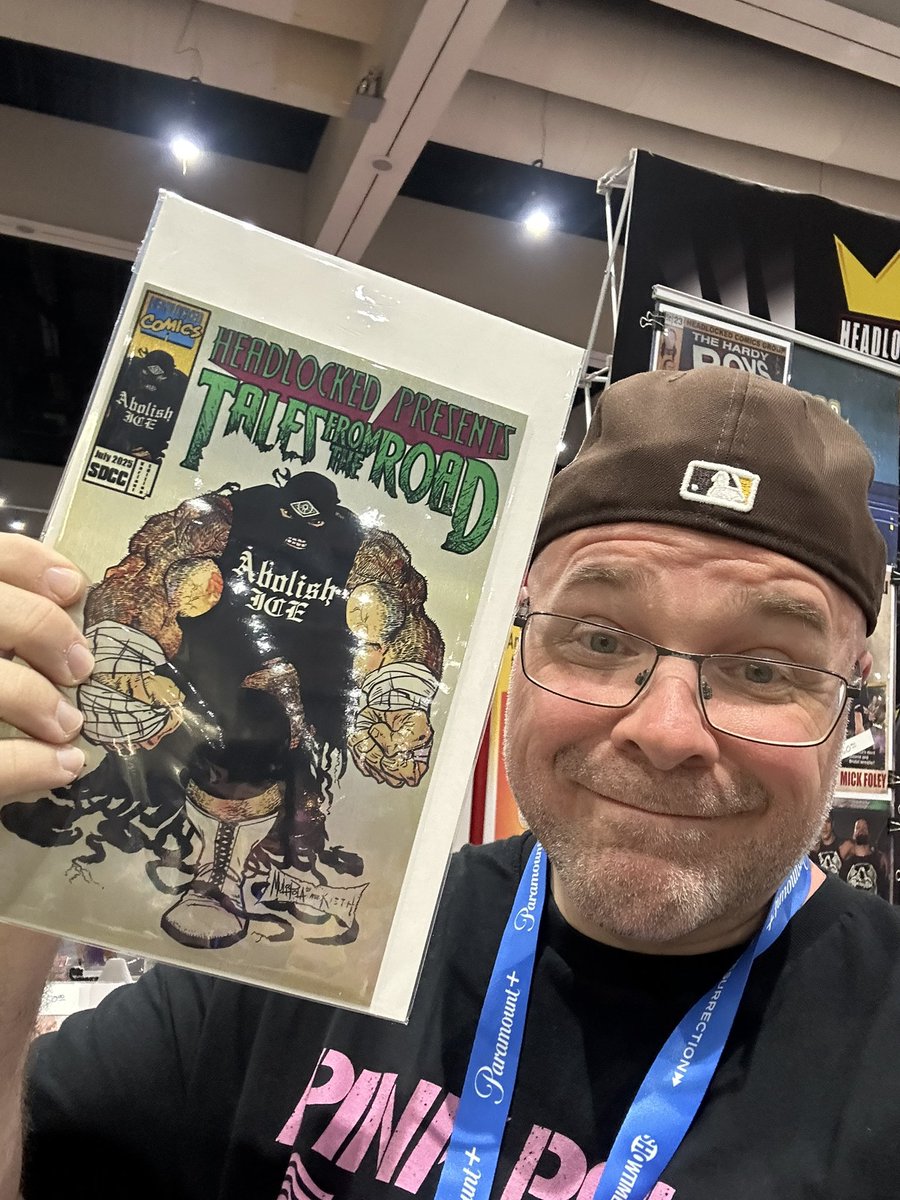 HeadlockedComic's tweet image. The hottest exclusive at SDCC…the metal @Brodyxking Tales from the Road variant!
Only 25 made and they’re moving!
All proceeds to Local Hearts Foundation!