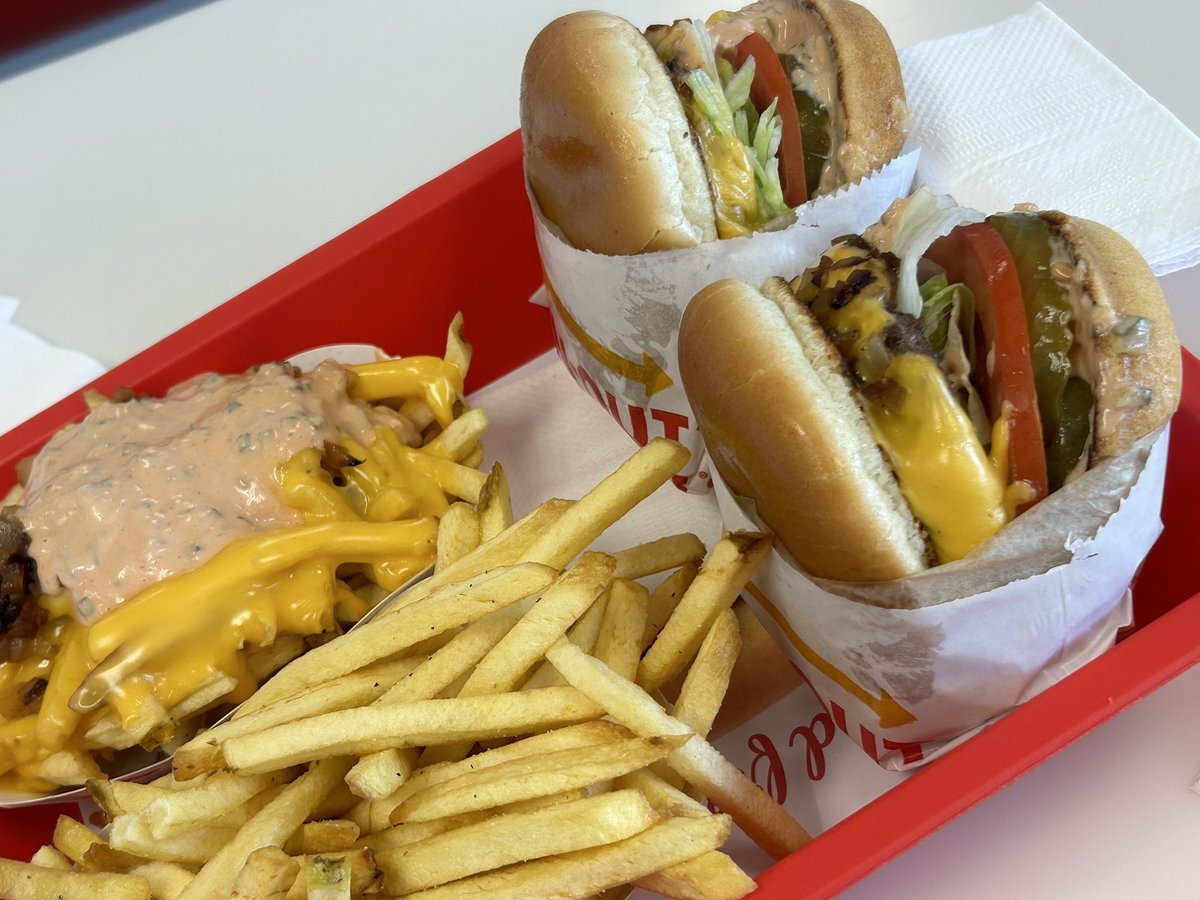 𝒄𝒖𝒓𝒆❤︎𝒃𝒂𝒅𝒏𝒆𝒔𝒔(あやの) (@cure_badness) on Twitter photo 