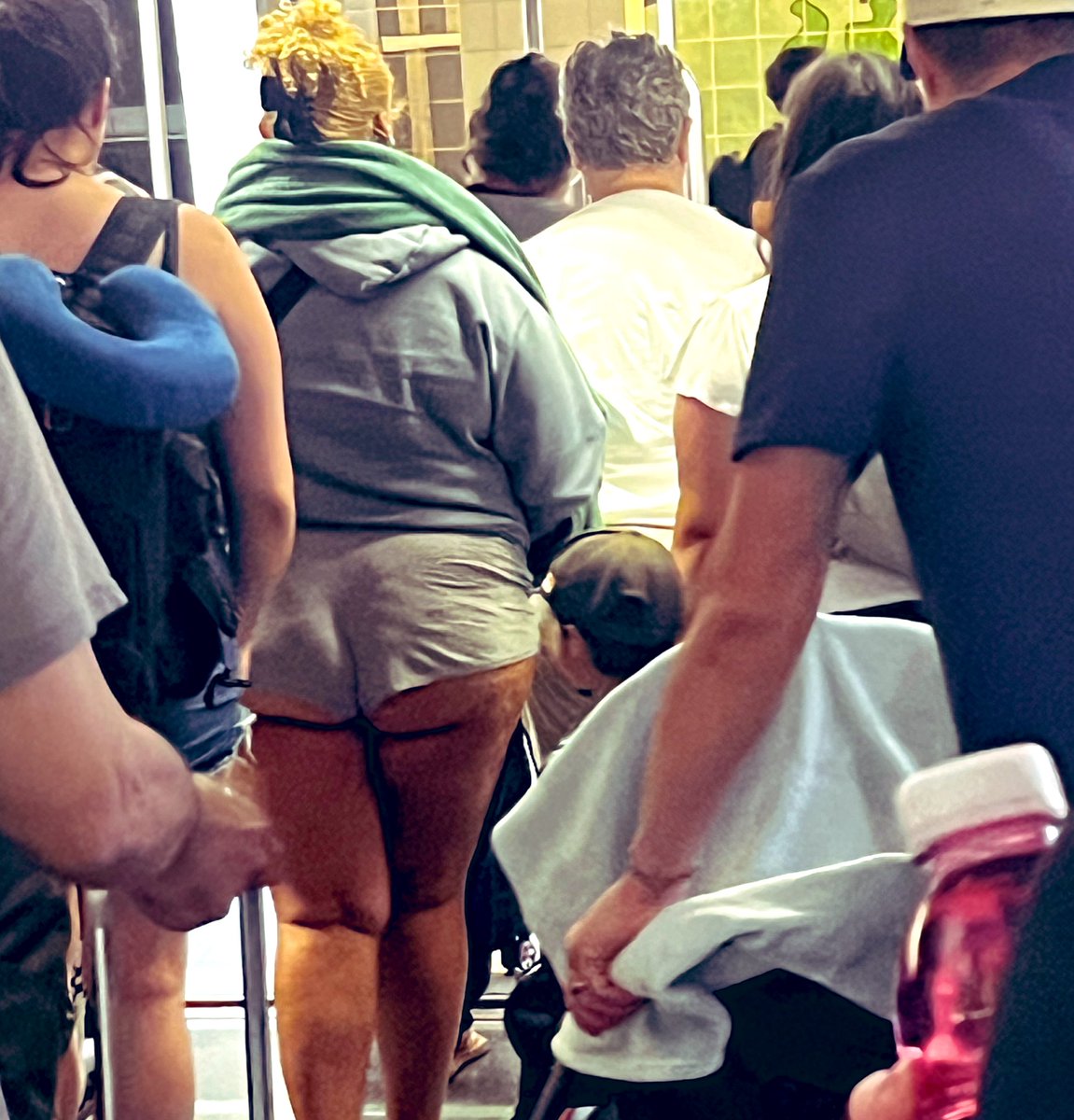 keanuCthompson's tweet image. No need to make THIS woman change pants at the Las Vegas airport! She wasn’t wearing any! @ChrissieMayr 🤣🤣 😐