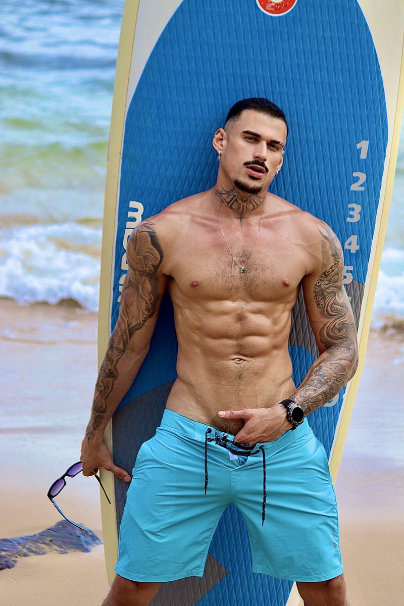 Teve atualização na plataforma hoje 🤤💦😏

onlyfans.com/diegopherraz