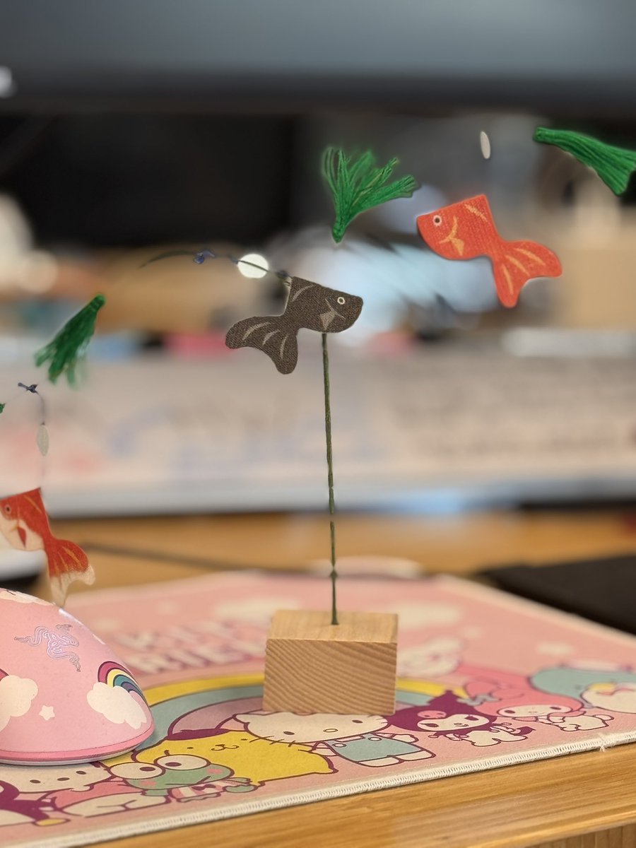 DavidBennett__'s tweet image. Back in @tenstorrent’s Austin office today and really nice to see this left on my desk. 🇯🇵
Thank you mystery gift giver! 😍