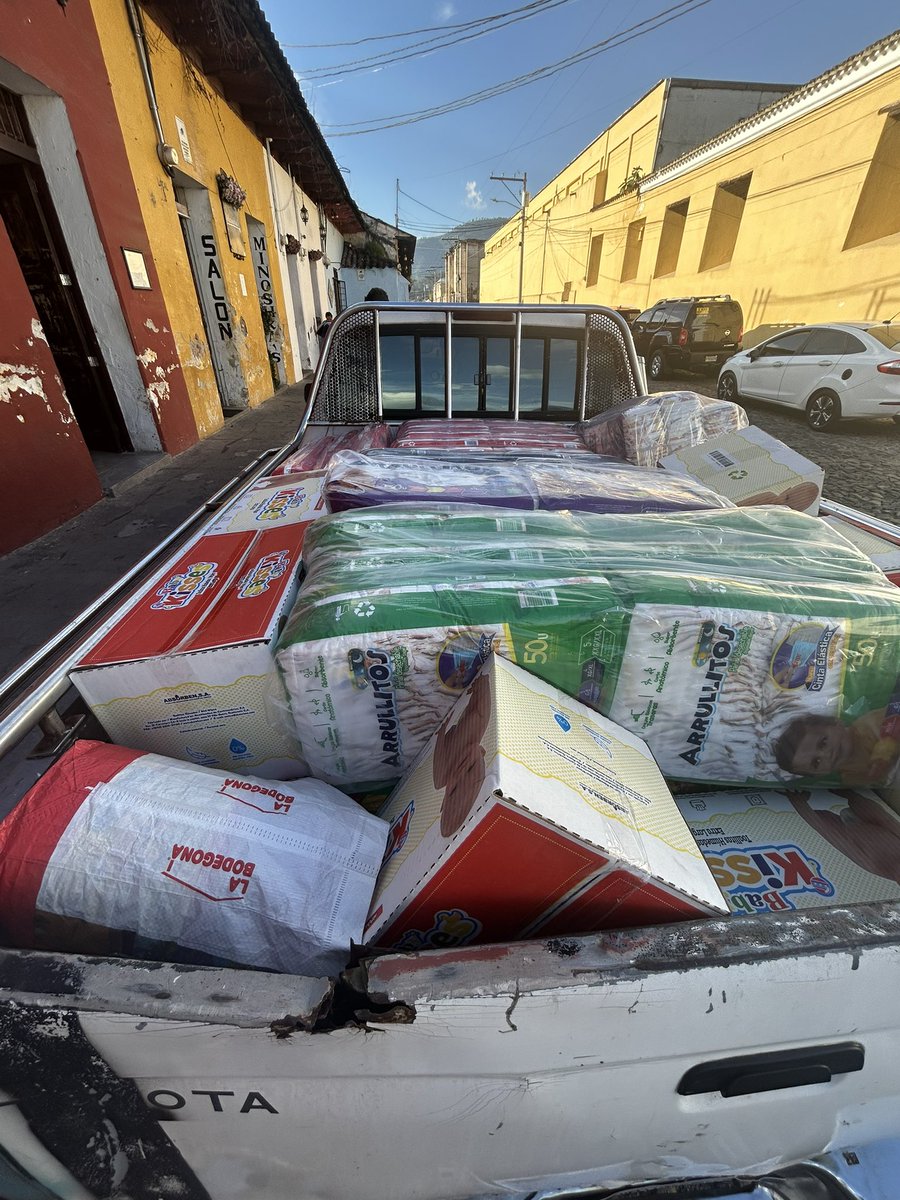 fiaheisenberg's tweet image. Gracias gracias gracias a quienes nos dieron pañales y toallas húmedas que vamos a distribuir en Santa María de Jesús mañana.