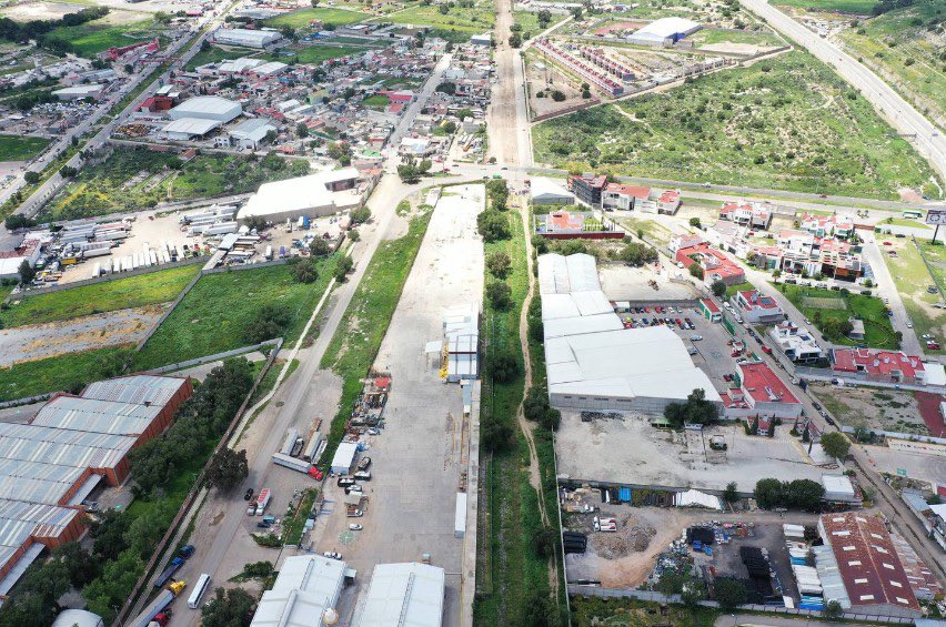Enfoque_hgo's tweet image. RECORREN POLÍGONO QUE ALBERGARÁ LA ESTACIÓN PACHUCA–AIFA
enfoquehidalgo.com/2025/07/23/rec…
