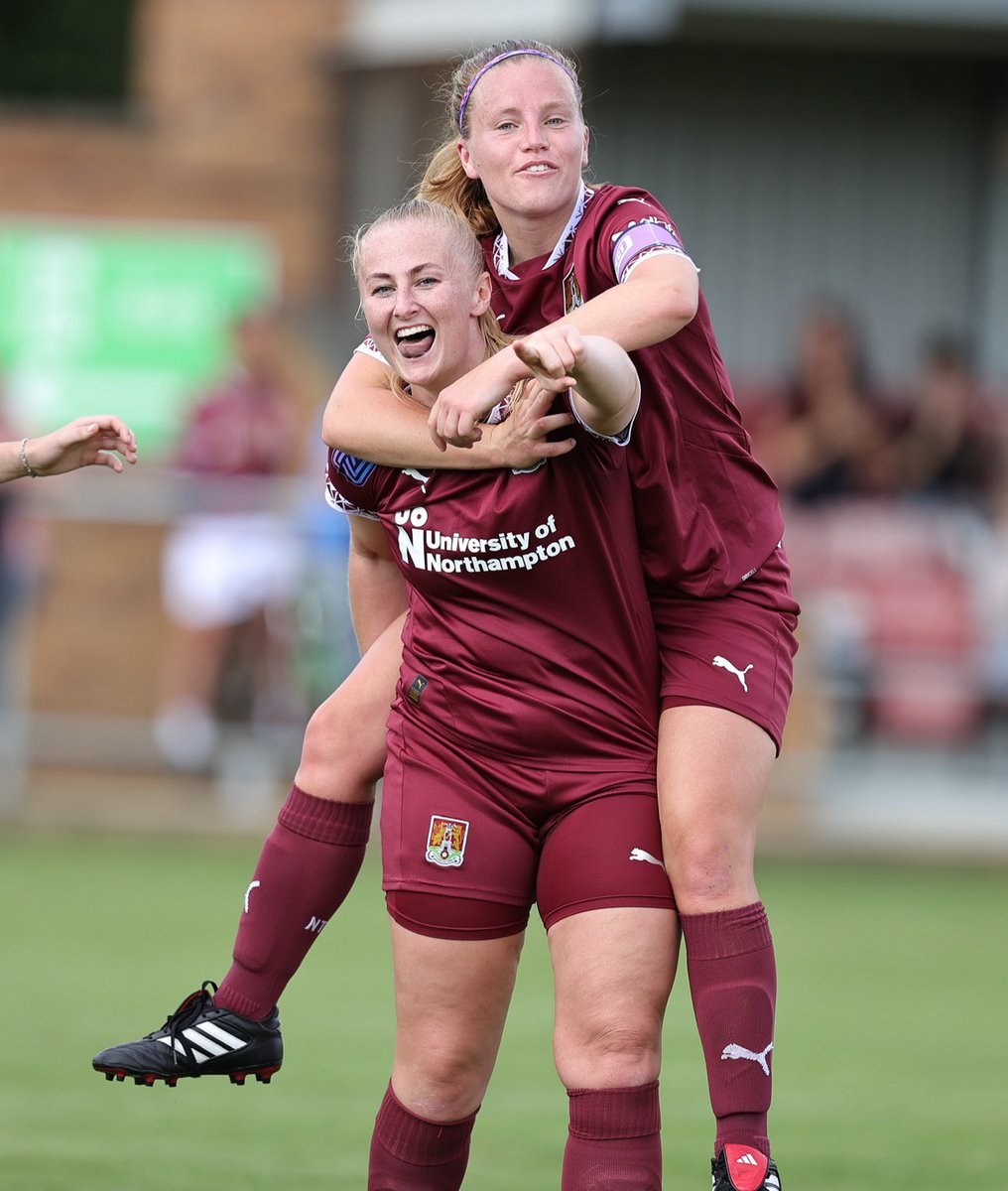 NTFCWomen's tweet image. ๐ก Weโre back at Fernie Fields on Sunday for a double header!
We host Solihull Moors in a pre-season friendly before inviting all supporters to join us in the clubhouse to watch England vs Spain in the #WEURO2025 final! ๐
๐๏ธ ntfcdirect.co.uk
#ShoeArmy ๐