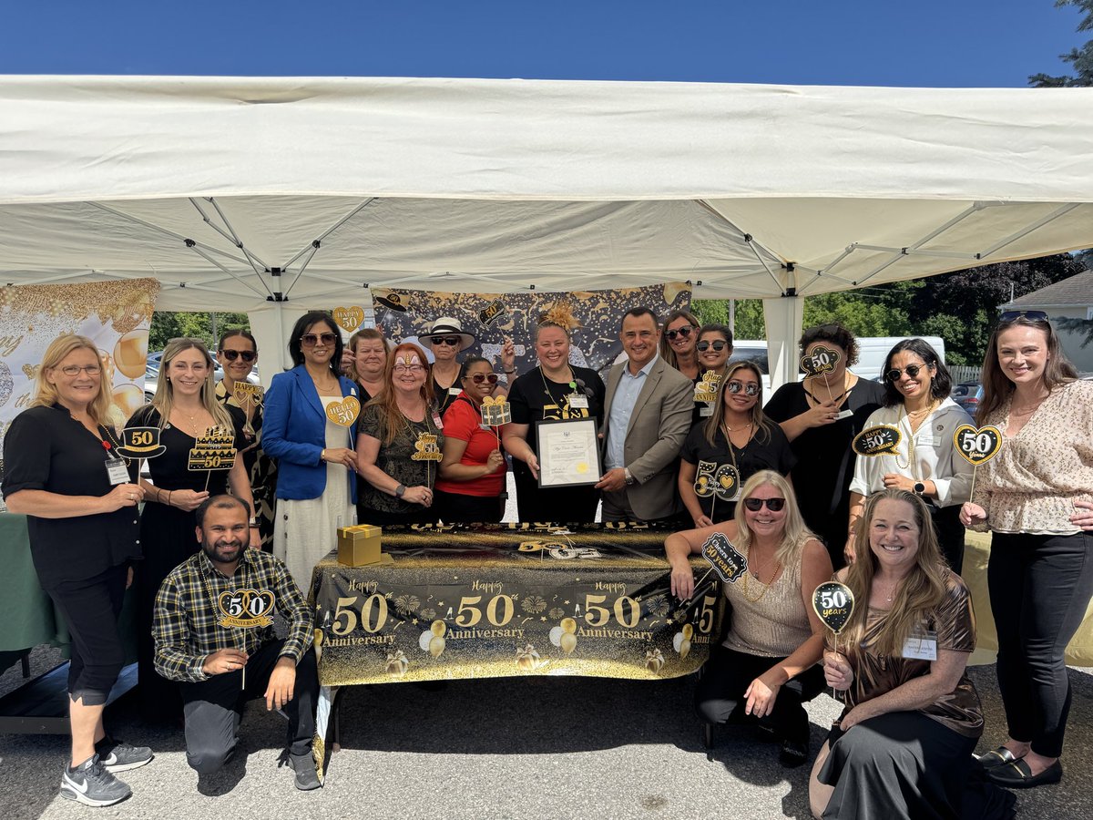 MichaelParsa's tweet image. Since 1975, AgeCare has provided compassionate care to older adults in #Aurora, helping them to live with dignity.
Congratulations on 50 years of service to our community, and a big thank you to Rachel and the AgeCare team!
#AuroraOakRidgesRichmondHill