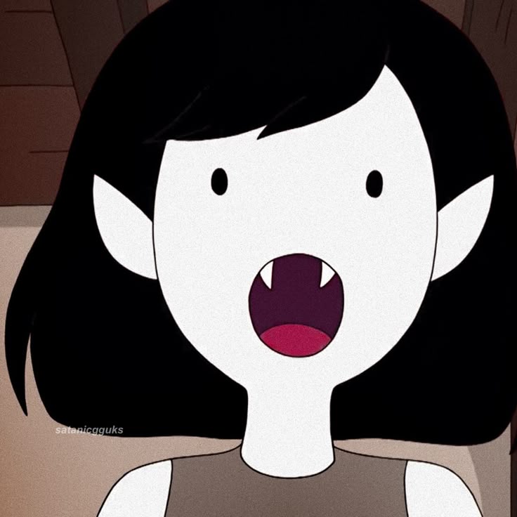 h3llo_chaery0's tweet image. Isso só prova que a Lore é uma vampira em todos os universos e que a Bagi nasceu pra ter cabelo rosa
