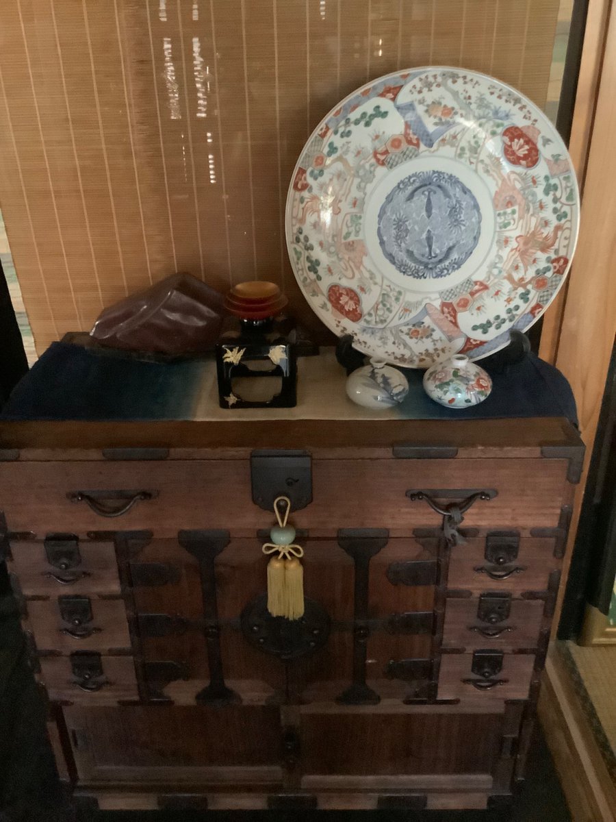 本当に最終お値下げ‼️時代箪笥　ヴィンテージ　取りに来てくれたら最安値！ 時代箪笥／仙台閂錠鳳凰金具衣裳箪笥 【SENDAI clothing chest