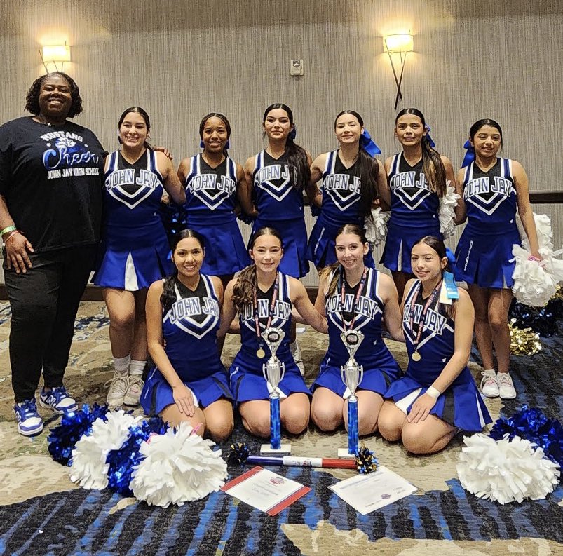 JJHS Cheer 💙 tweet media