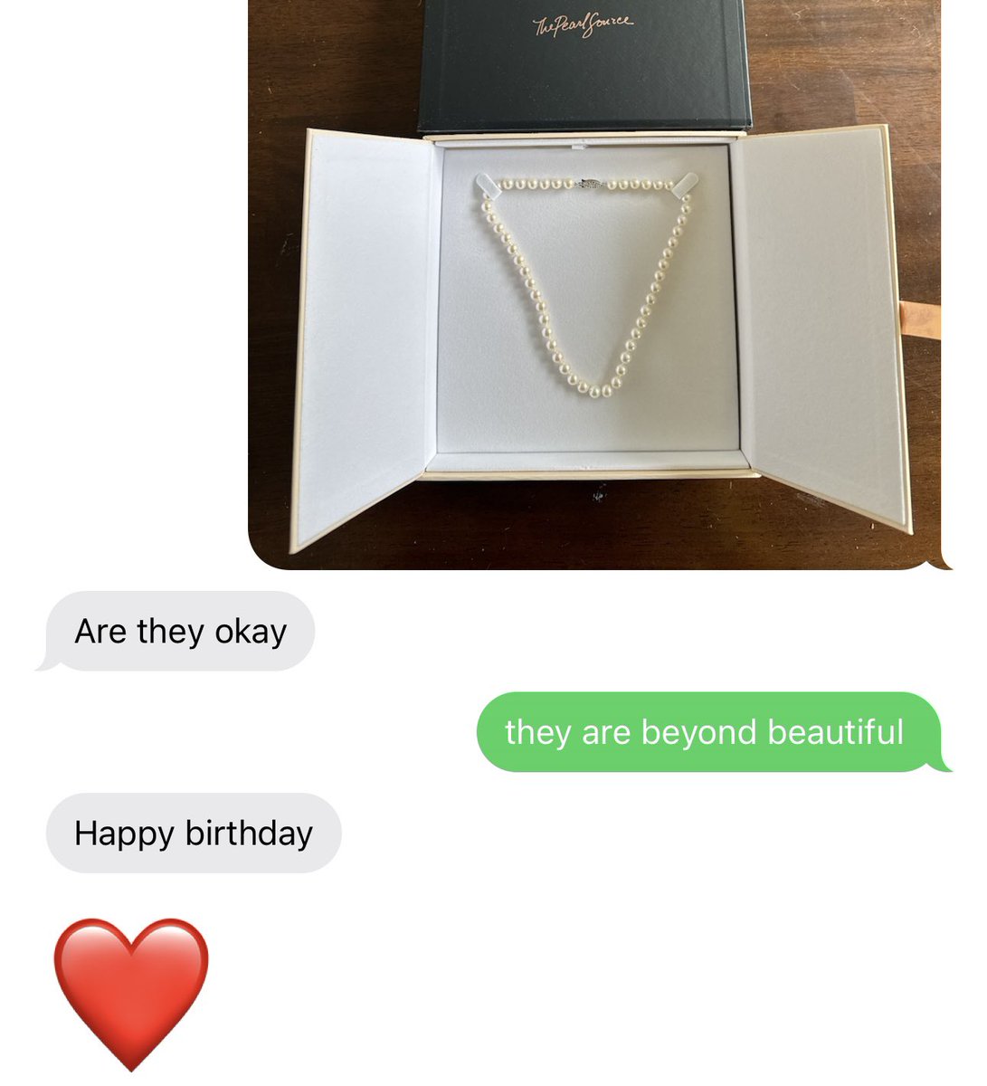thesecoldbones's tweet image. today i became the owner of a necklace made with pearls 🫶🏼 my birthday isn’t even for another few weeks, but the Man i have a Huge Crush on was thinking ahead 🥹❤️🔥