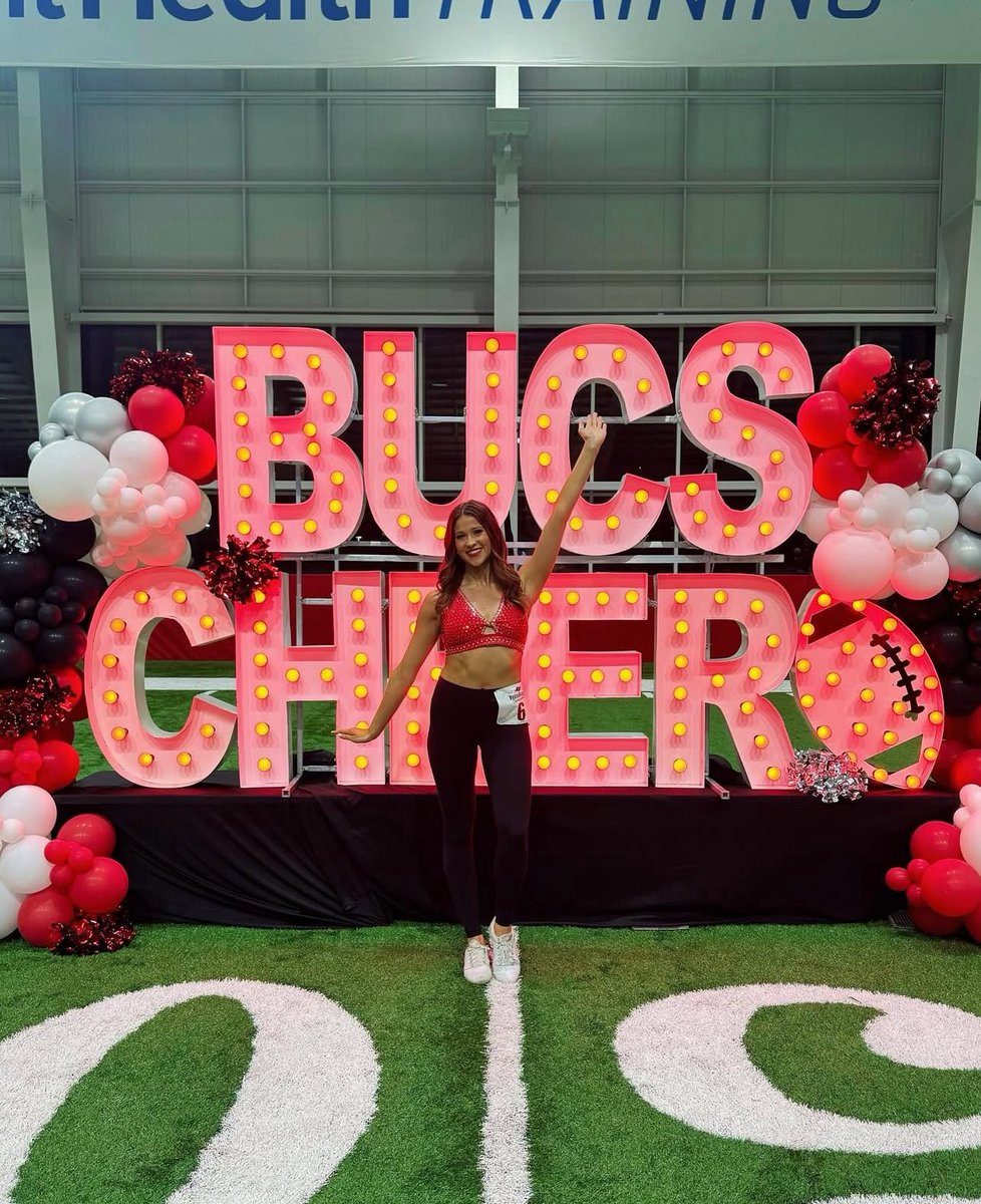 Congratulations to 2021 GC graduate and Poms Captain, Brooke Gebhardt, on becoming a Tampa Bay Buccaneers Cheerleader! Your Poms family is so proud of you! 💙💛❤️🤍