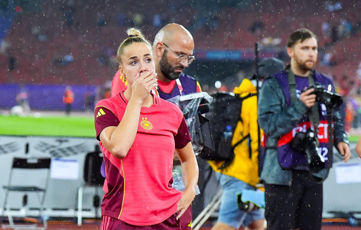 Lehrerinmcd's tweet image. 📷| Giulia after the game.

[dpa picture alliance]