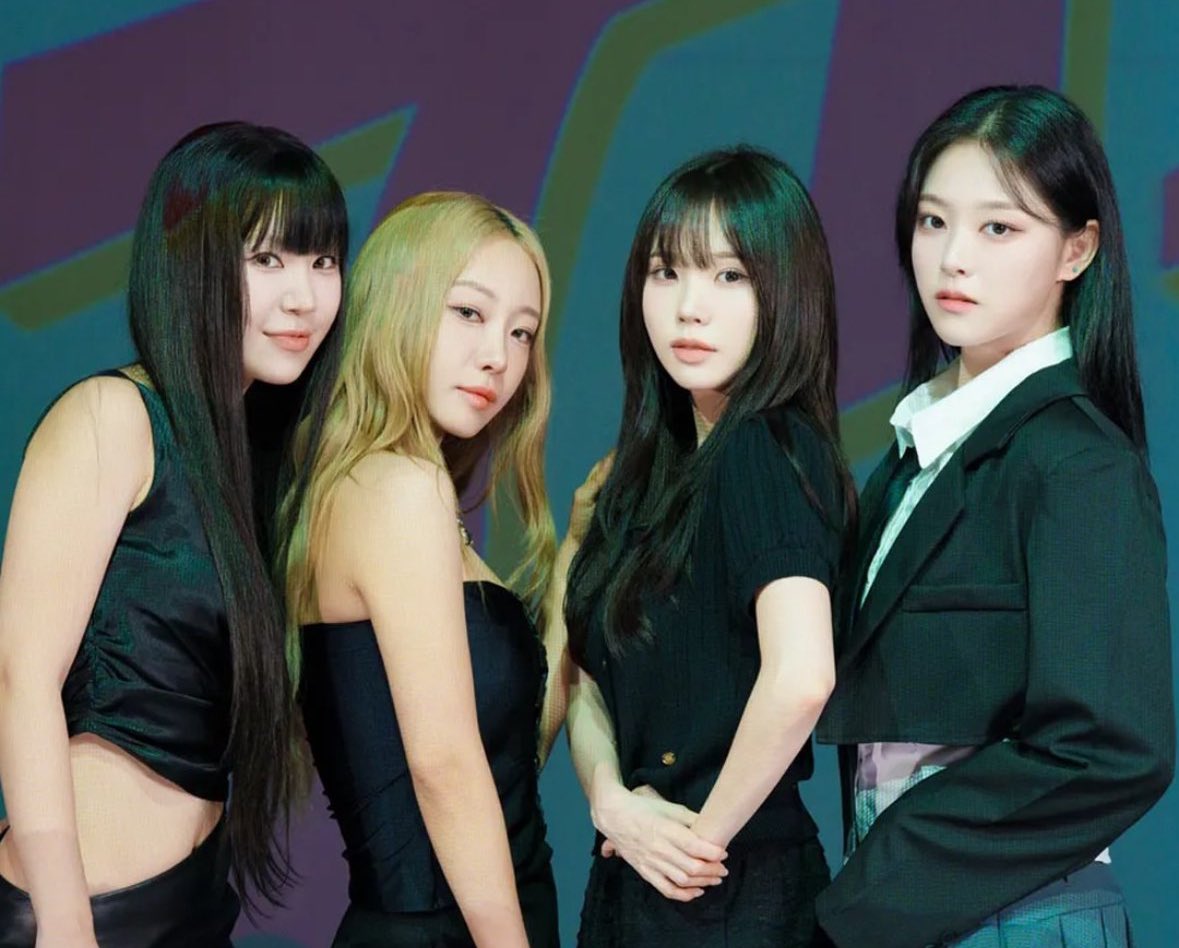 nugupromoter's tweet image. A girlgroup consisting of former LOONA member Hyunjin, SMTM's Miran, streamer Woojeong-ing and 1Million's Amy is set to debut soon.