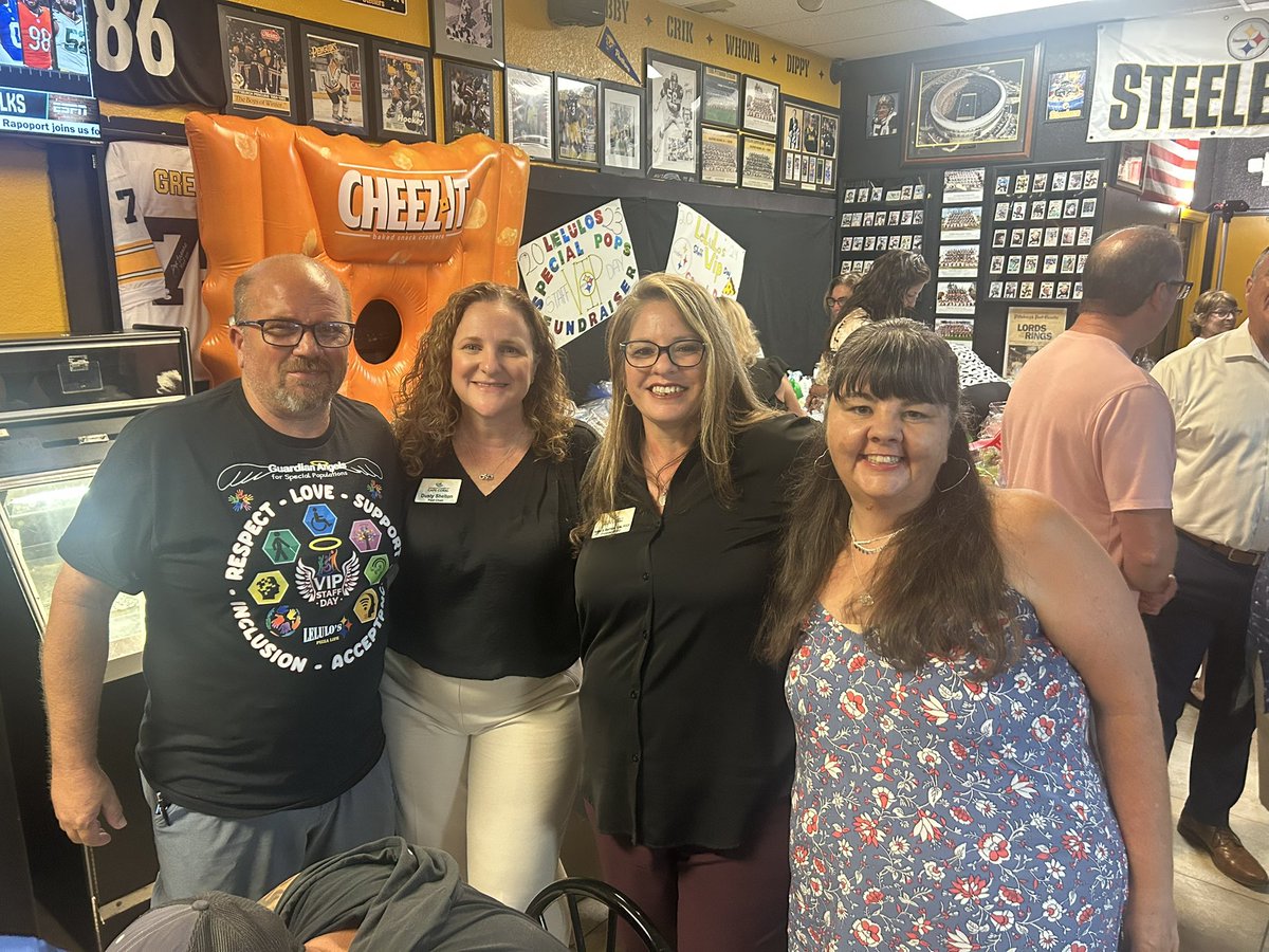 EdMathews's tweet image. Had a fantastic time meeting with the Cape Coral Chamber today at Lelulo’s in support of the Guardian Angels for Special Populations! Such an inspiring community event for our amazing city. 🫶 #CapeCoral #CommunityMatters #GuardianAngels