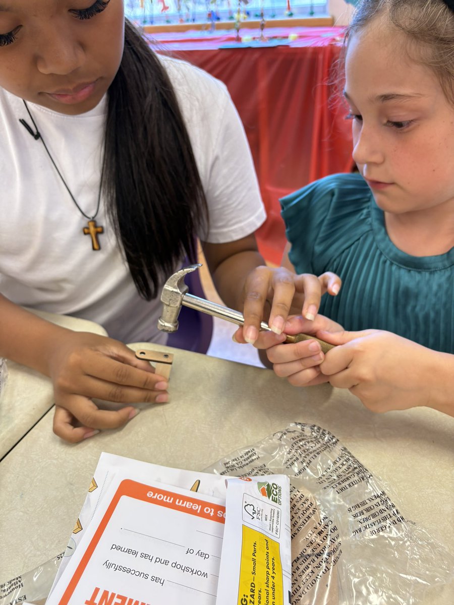 Ms.ReedsRoom tweet media