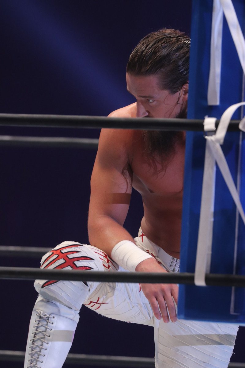 thatguydexter1's tweet image. Posting a pic of Jay White everyday until he wins a singles championship…Day 207