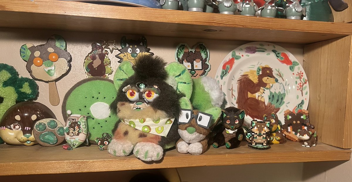 Myles 🥝SHOP OPEN tweet media