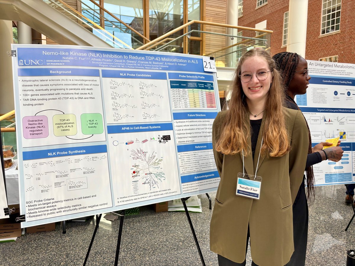 UNC_PHCO's tweet image. 🧪 Big kudos to Carolina Summer Fellow Natalie Fiur, who researched ways to block harmful proteins in ALS while working in Dr. Alison Axtman’s lab, bringing fresh hope to this tough disease. #CarolinaSummer