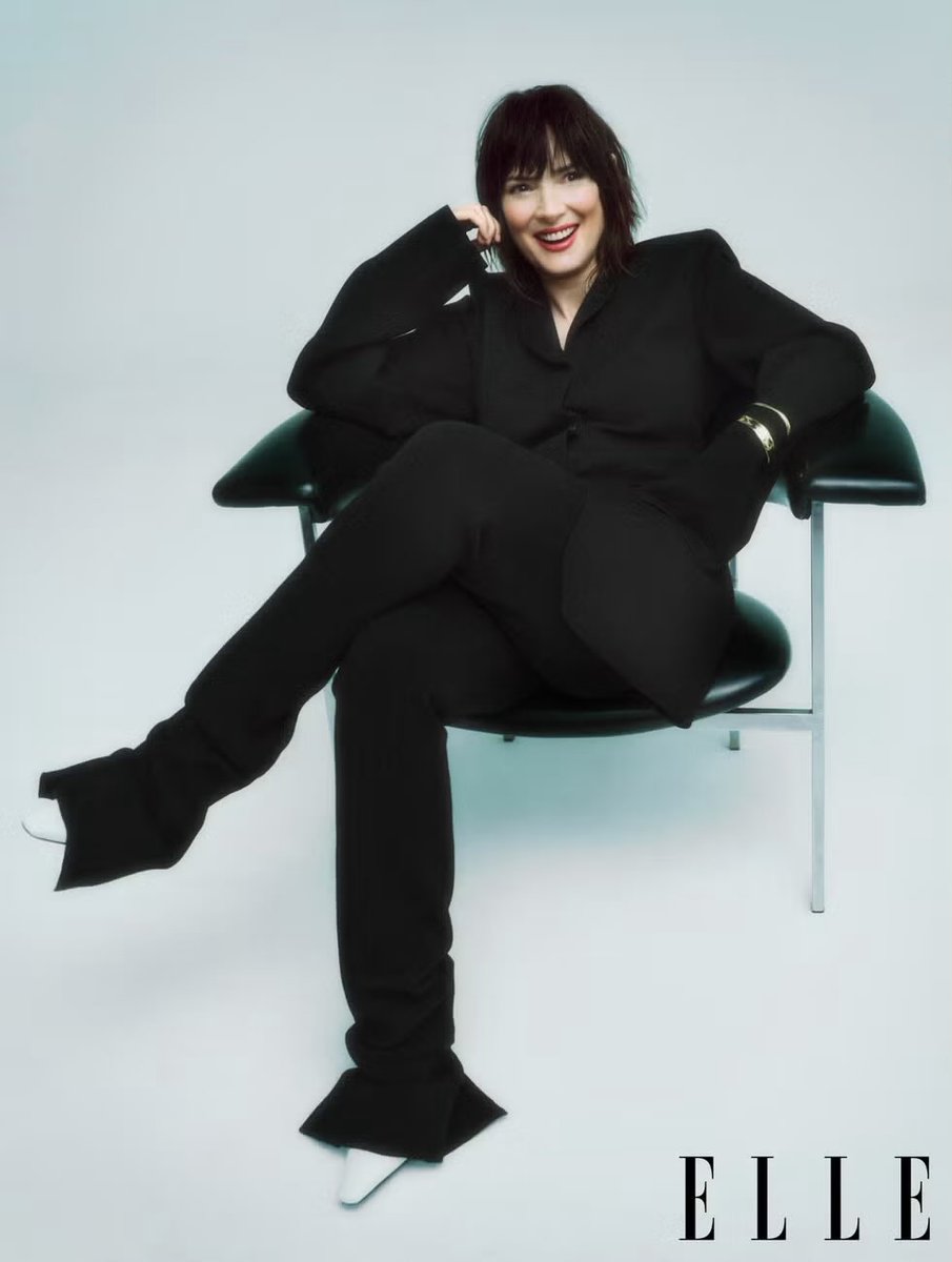 ryderstaxi's tweet image. one thing about winona ryder is she’s going to wear a suit and you’re going to like it!!!