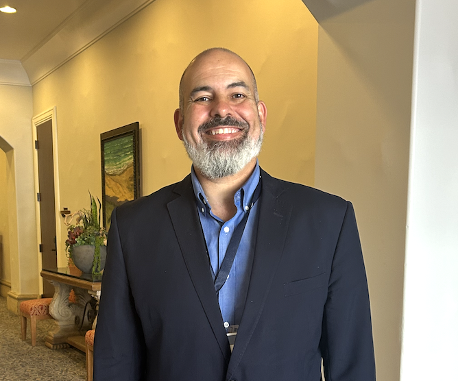 OncLive's tweet image. A huge thanks to @nievamd, of @KECKSchool_USC, who stopped by during #BTGLung2025 to talk about the management of ALK rearrangements in NSCLC! Check out our site for exclusive insights from Dr Nieva and more! #lcsm #oncology
onclive.com/bridging-the-g…